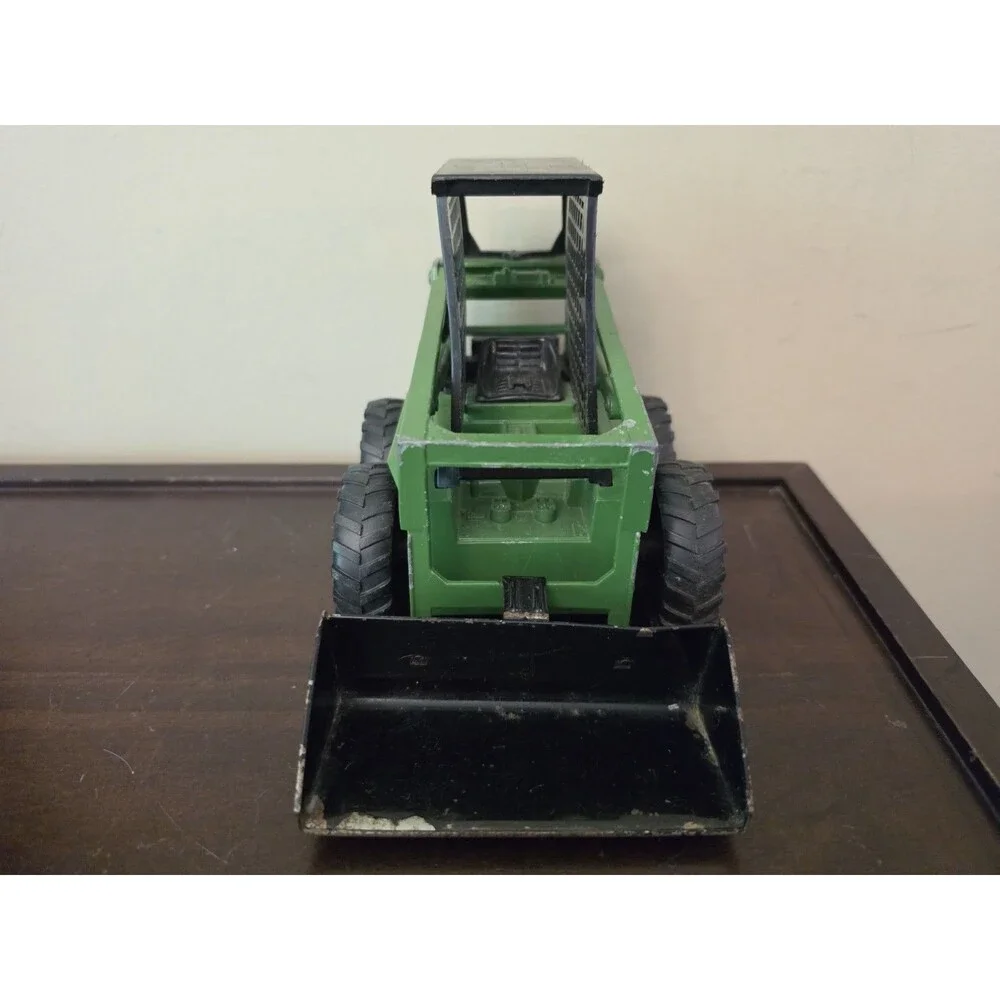 Vintage 1970s ERTL #569-7611 John Deere 1/16 Diecast Skid Steer Loader